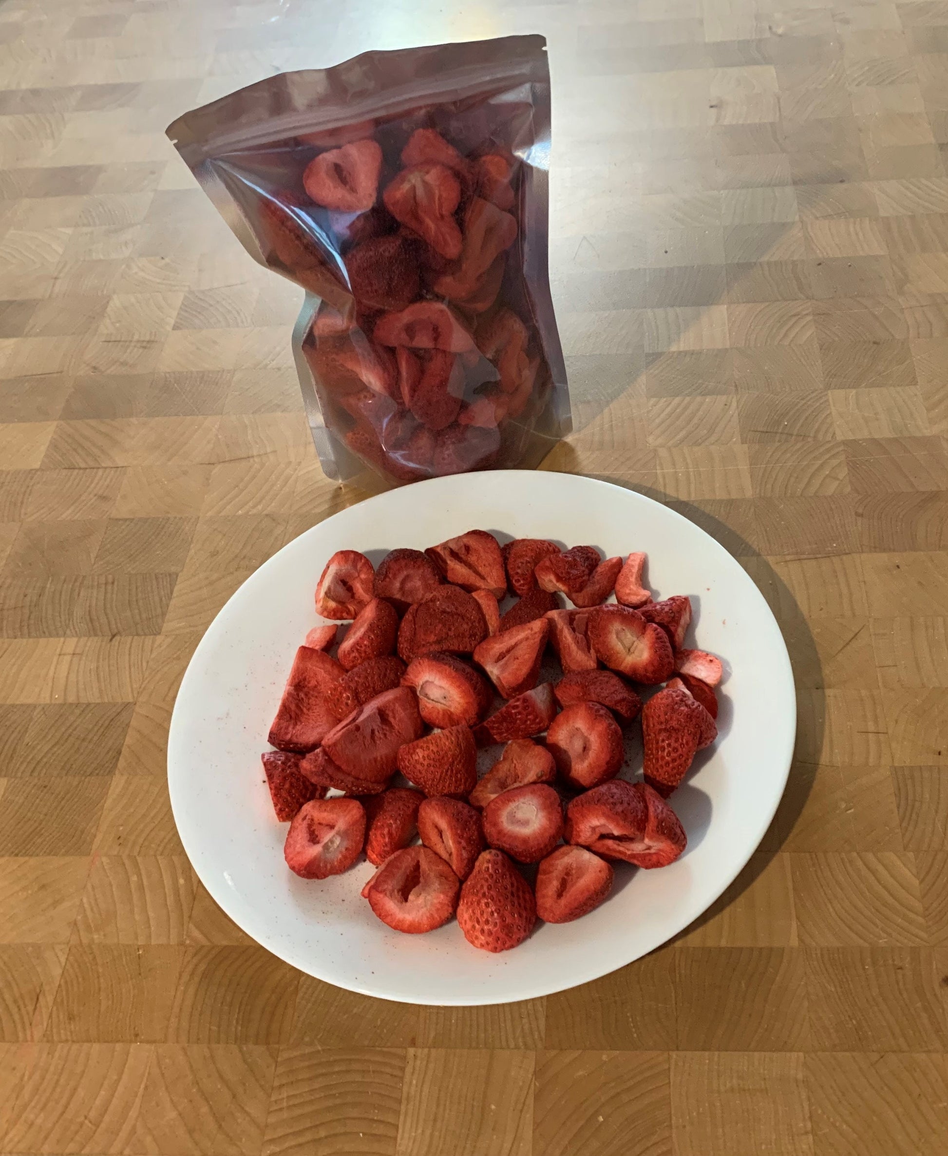 Freeze Dried Strawberries 1oz Resealable Mylar Package